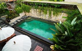 Giri Bhagawan Villas & Spa